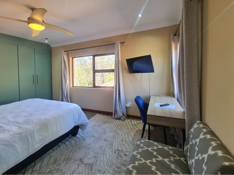 To Let 5 Bedroom Property for Rent in Eagles Landing North West